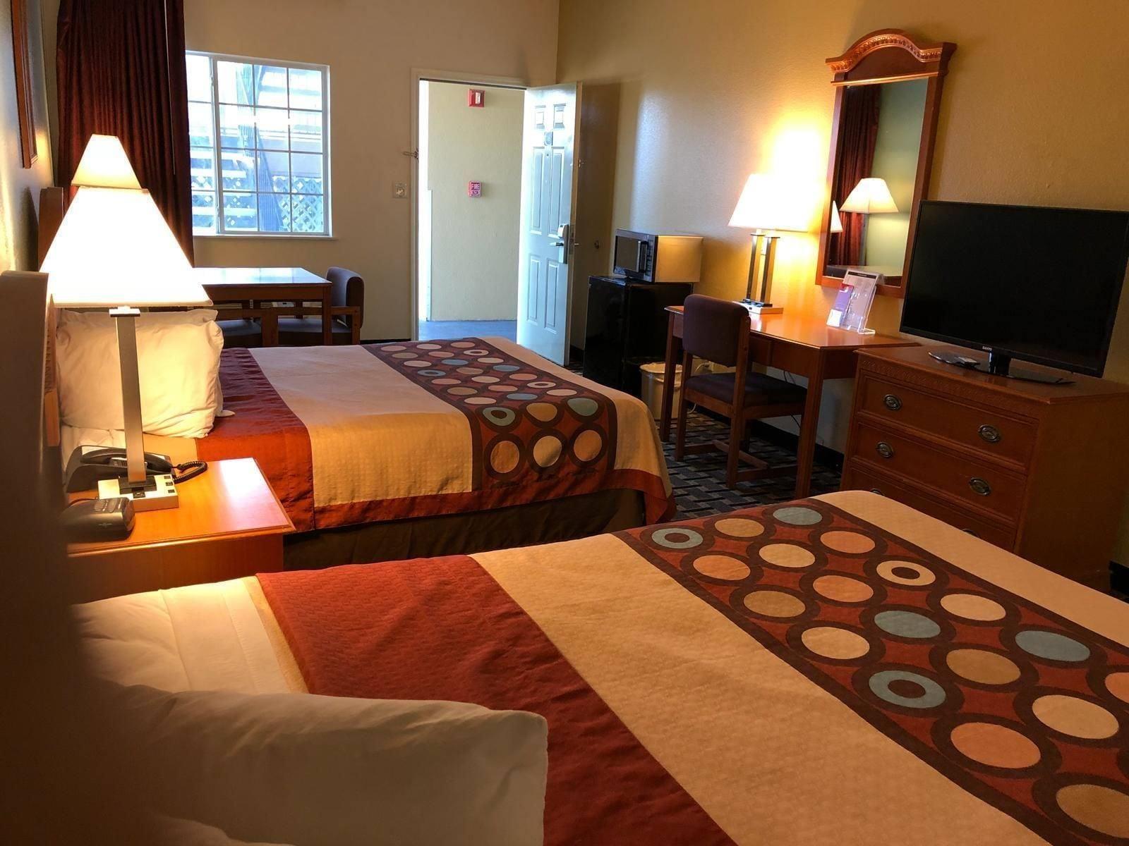 Super 8 By Wyndham Forney/East Dallas Екстериор снимка