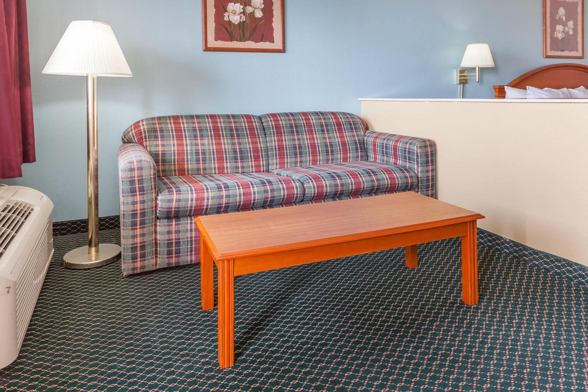 Super 8 By Wyndham Forney/East Dallas Екстериор снимка