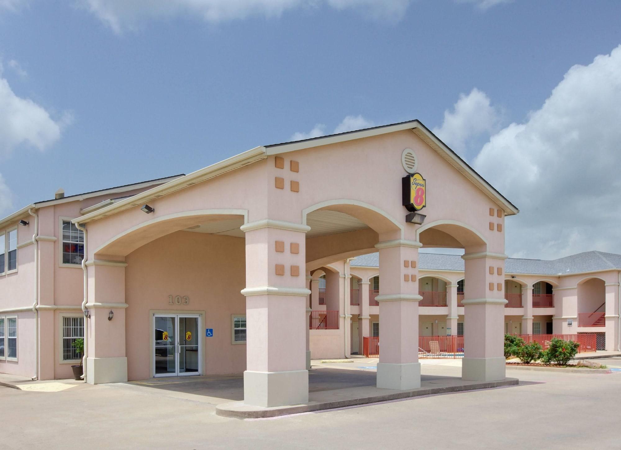 Super 8 By Wyndham Forney/East Dallas Екстериор снимка