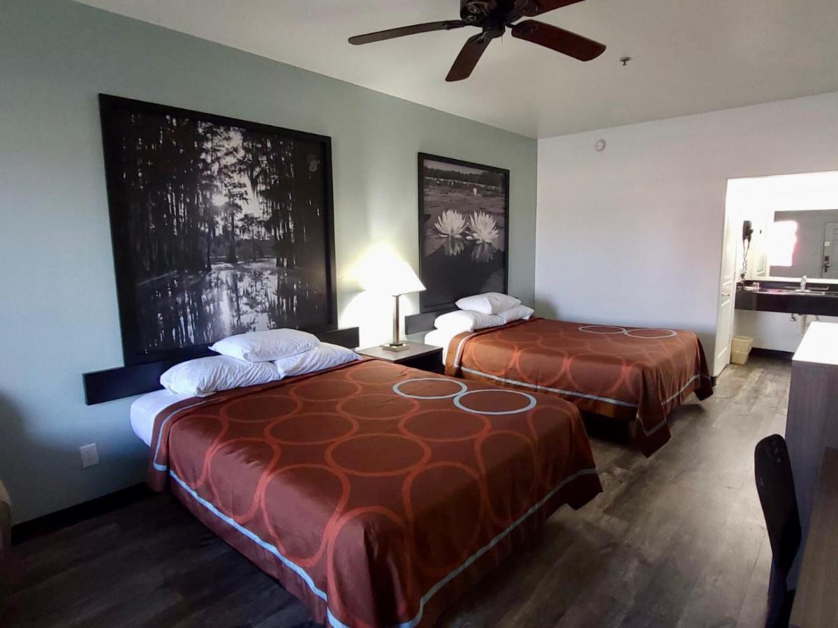 Super 8 By Wyndham Forney/East Dallas Екстериор снимка